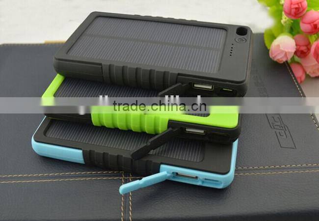 Hot 8000mah portable mobile solar power bank with dual USB made in China