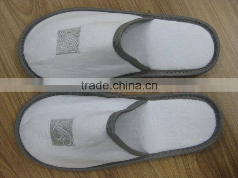 hotel coralon leather slippers