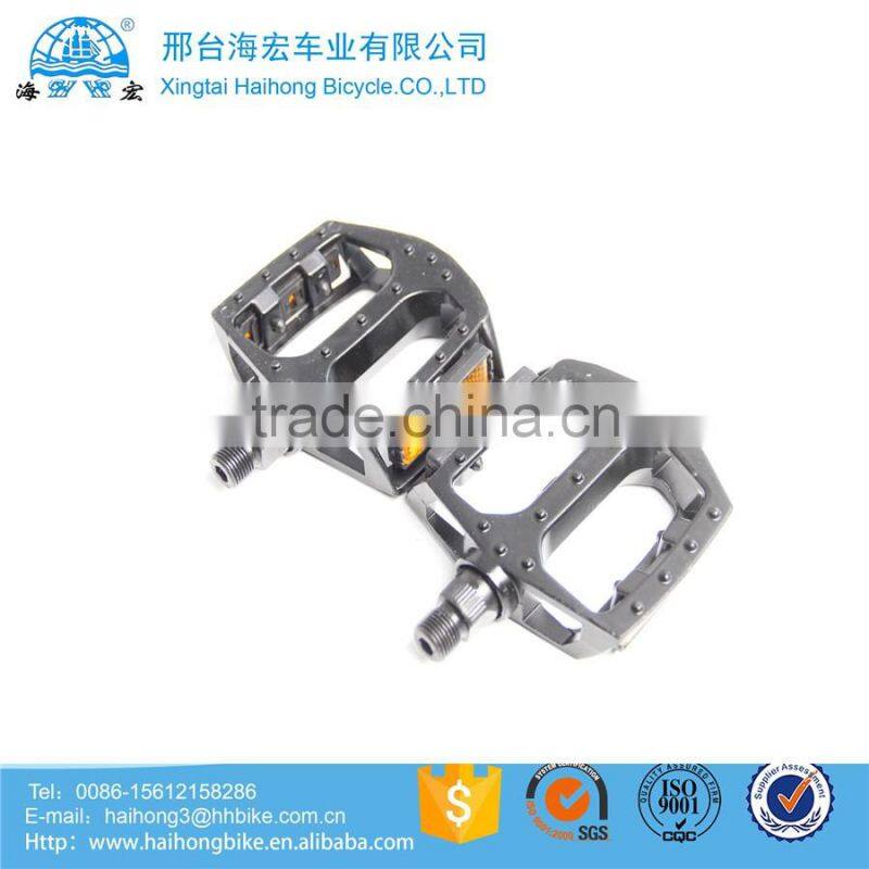 Black plastic MTB bicycle pedal /road bicycle pedal / bicycle parts