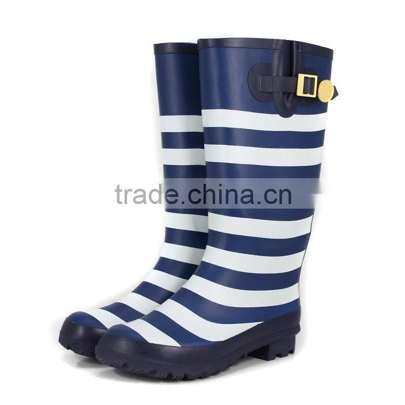 New style of colorful stripe rain boot