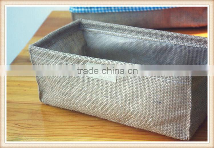 Simple and natural jute fabric tissue box