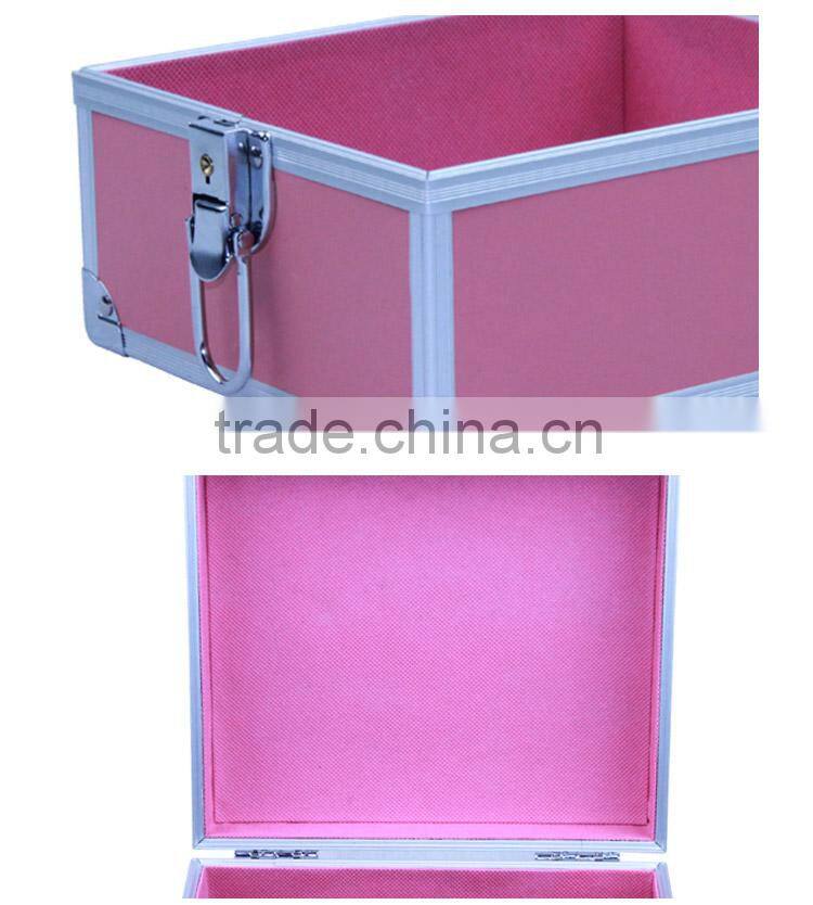 Elegant Pink Decorative Hard Shell Aluminum Frame Beauty Case