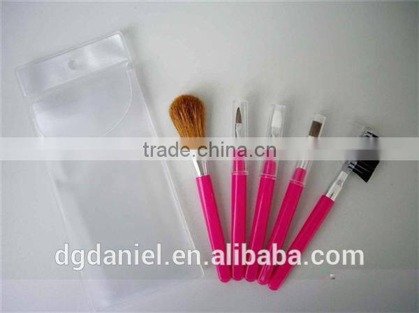 Goat hair ,nylon 5 pcs cosmetic brushes set / wood handle brushes makeup wholesale in dongguan
