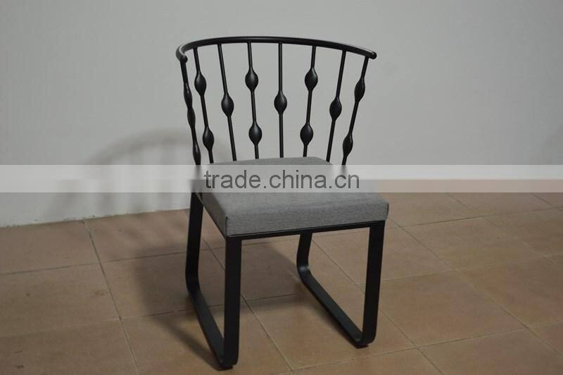 New design high back iron black color outdoor metal industrial chair