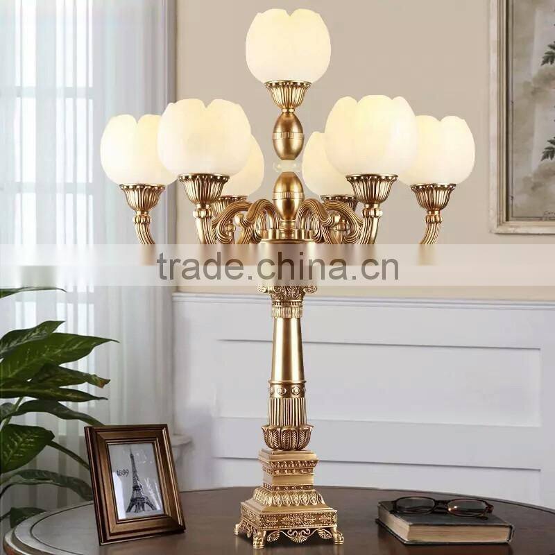 Finely Cast Exquisite Chinoiserie Style Brass and Crystal Table Reading Lamp with Beautiful Embroidered Lampshade BF12-04124a