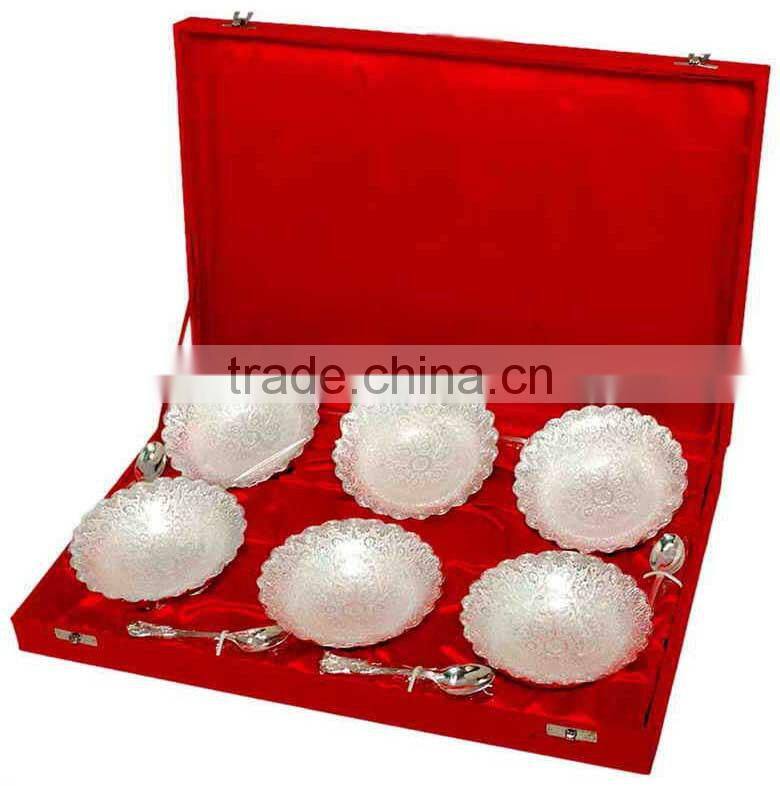 Silver plated gift items/fruit bowls