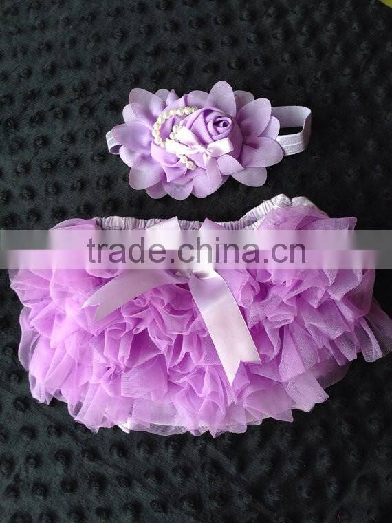 Hot selling baby clothes infant lavender ruffle bloomer wholesale baby girl diaper cover with headband