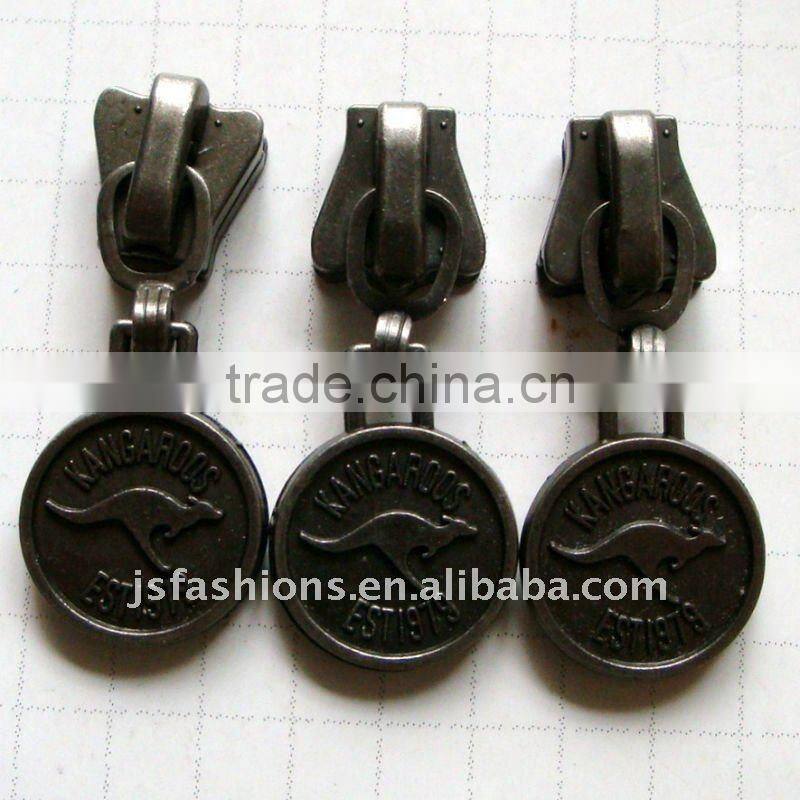 garment zipper slider