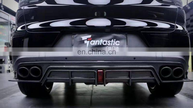 Runde Carbon Fiber Material Front Lip Side Skirt Wheel Eyebrow Rear Lip Spoiler For Porsche Cayenne Modify CMST Style Body Kit