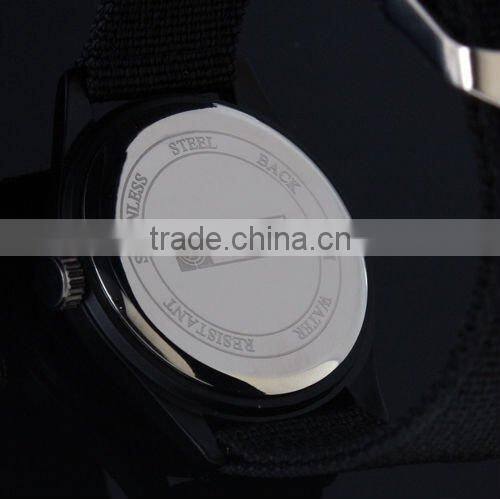 Men's Military Red Dial Black Fabric Strap Date Sport Army Watch MR054