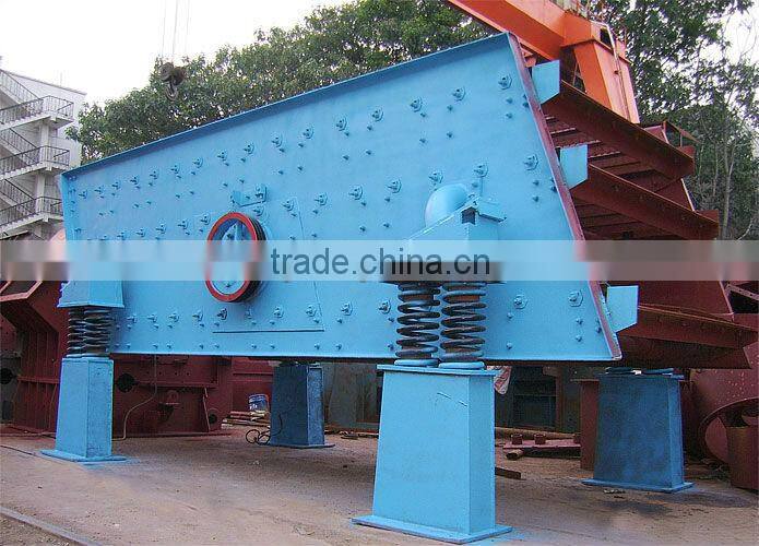 Skid Chasis Vibrating Screen For Seasand Grading
