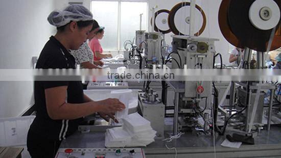 Non woven face mask with active carbon for medical use