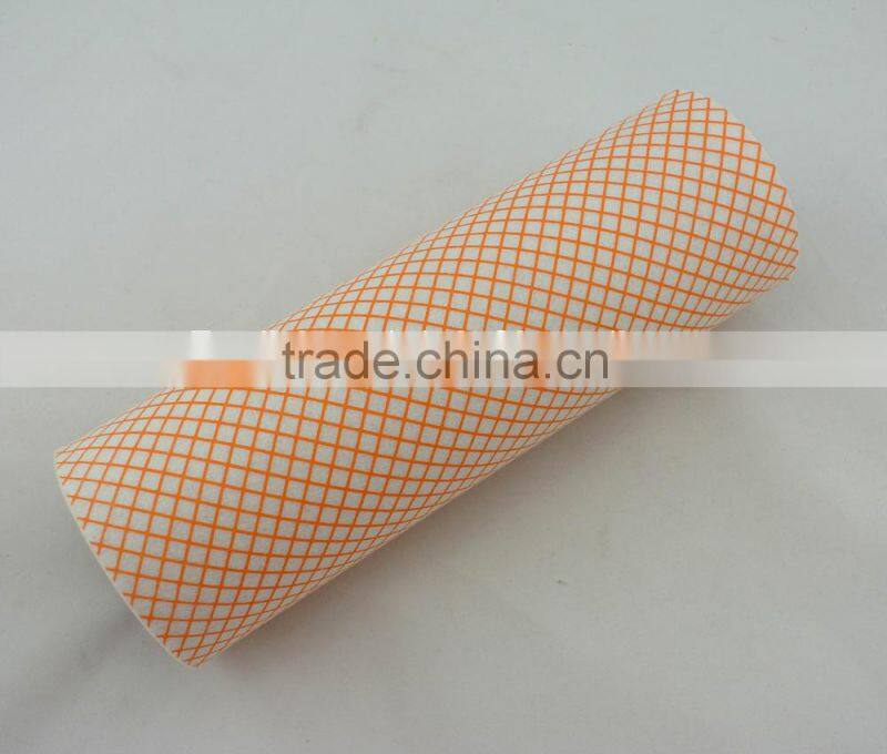 Printed nonwoven floor wiping cloth rolls
