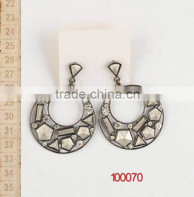 casting earring
