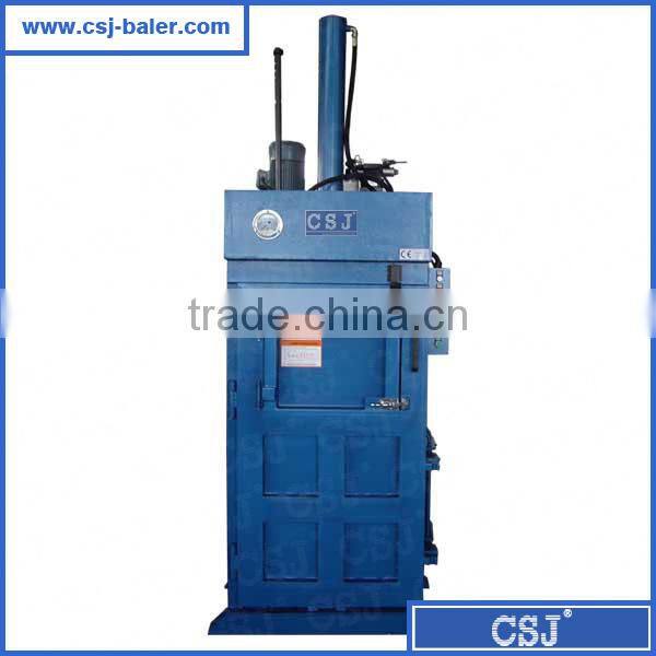 Vertical hydraulic waste recycling machine mini square baler for sale