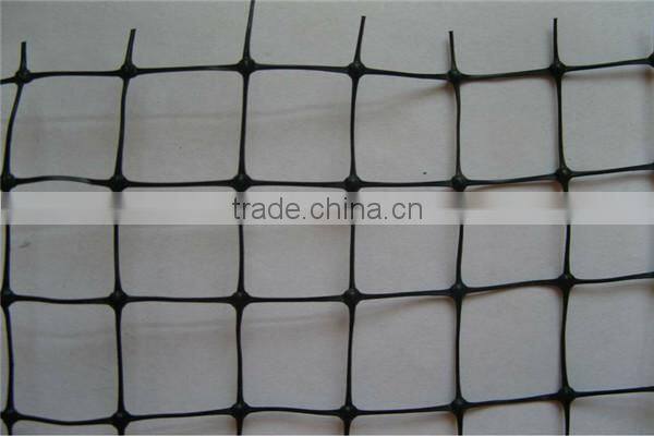 Plastic support net for flowers