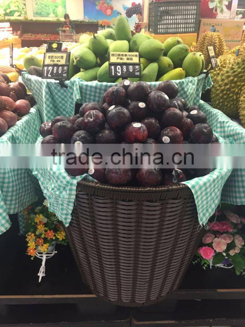 A new display rack to improve your high grade fruit sale