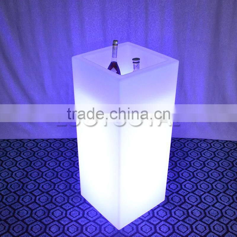 Waterproof Rechargeable RGBW Multi Color LED Light up Flower Pot Planters with Remote LTT-SF15