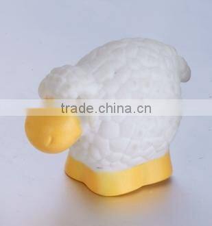 Eco-friendly PVC dolphin shape bath floating animal toy for babies