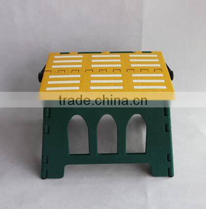 plastic foldable step stool with handle