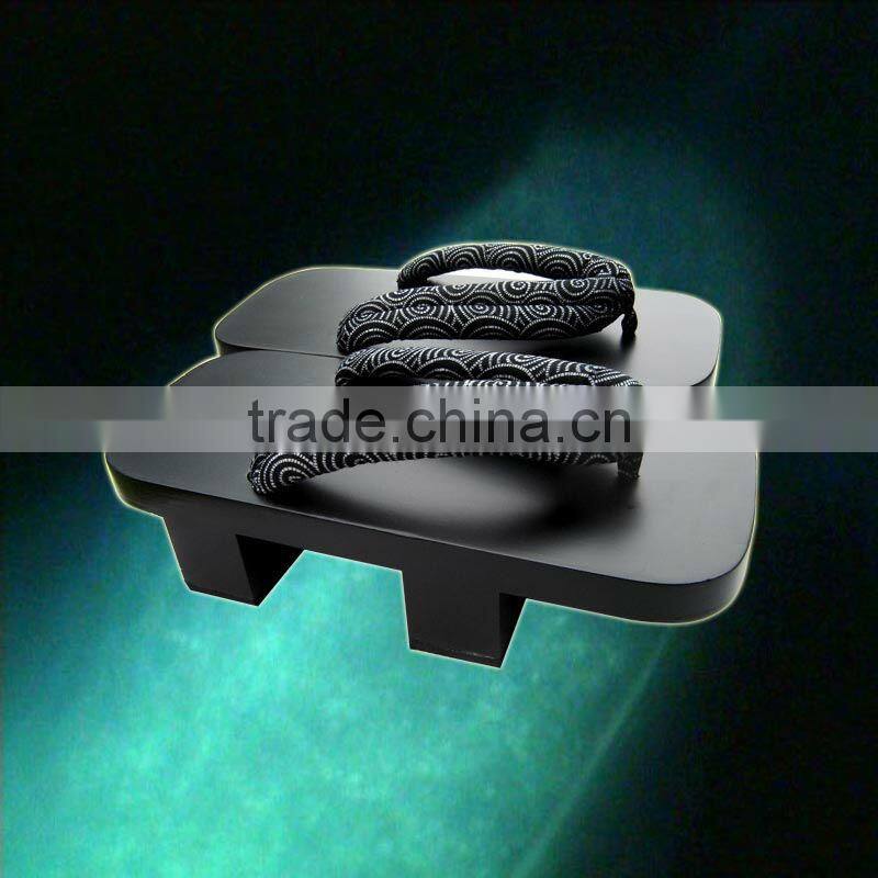 Traditional Men's Geta Sandals