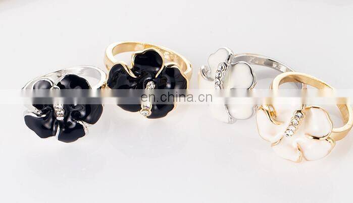 Classic Genuine Austrian Crystals Sample Sales Platinum Plated Black Flower Ring Jewelry Party OFF