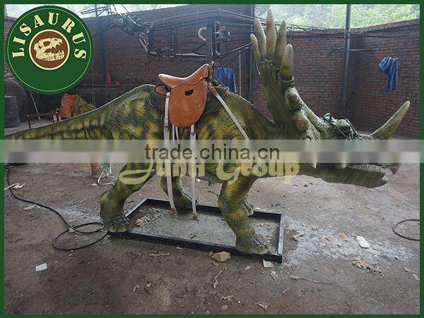 Lisaurus-V get on horses rider