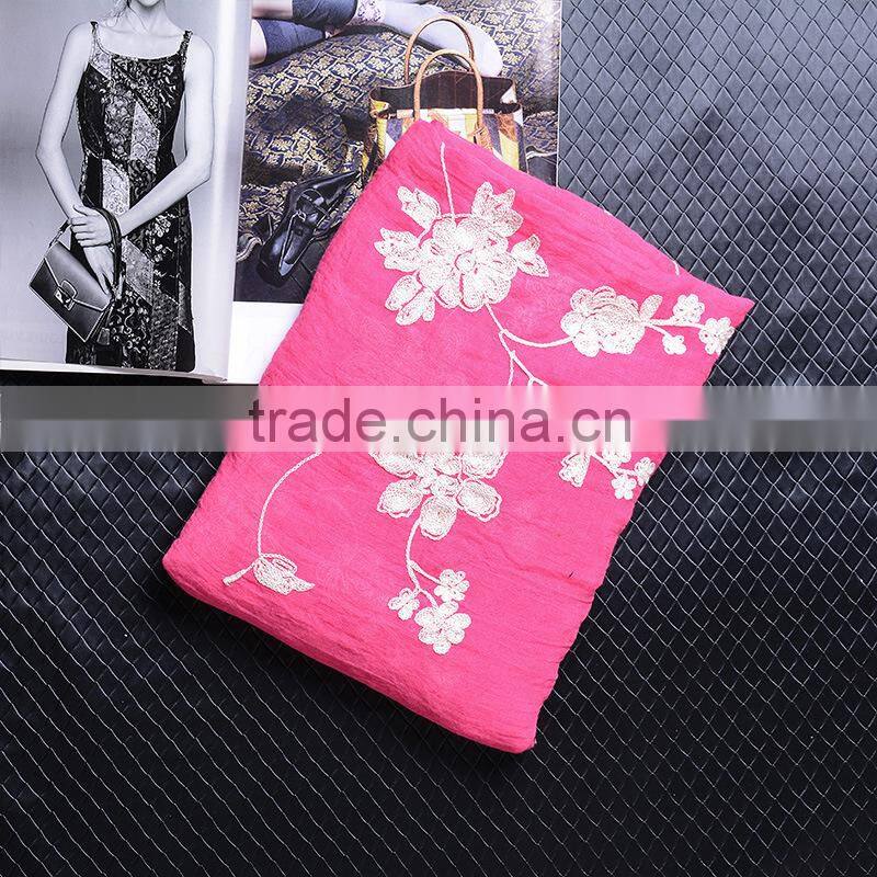 Wholesale Korea Fashion Ladies Cotton Flower Embroidery Shawls
