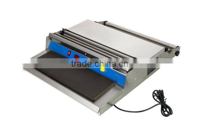 Cling film wrapping machine