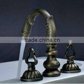 Luxury Widespread Bathroom Sink Faucet QH00317