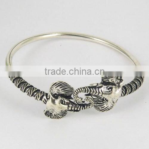 Excellent !! Flower Shape Plain 925 Sterling Silver Bracelet, For Beautiful Wrist, Fresh Silver Jewellery