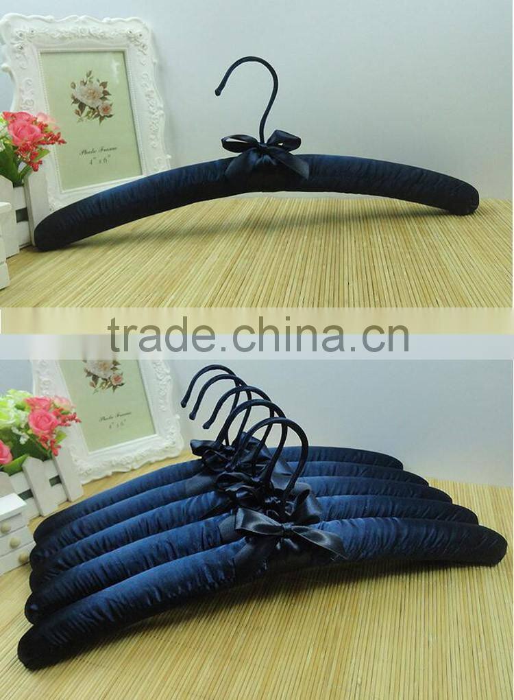 familar and hotel luxury suit fancy clothes hanger for home