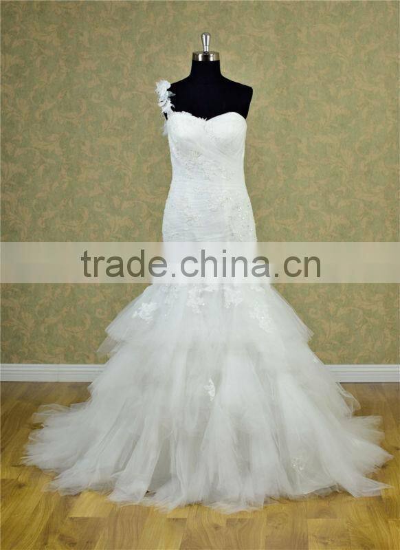 One-shoulder straps sweetheart necklinelace open back mermaid wedding dress