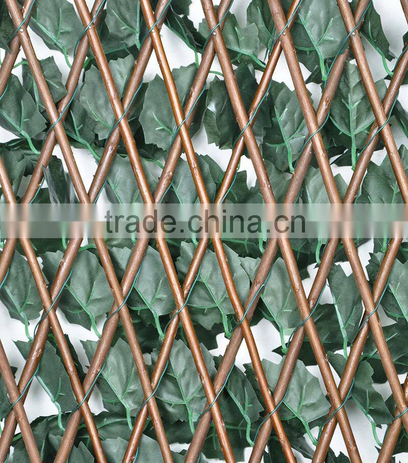 Green maple leaf shape artificial grass fence