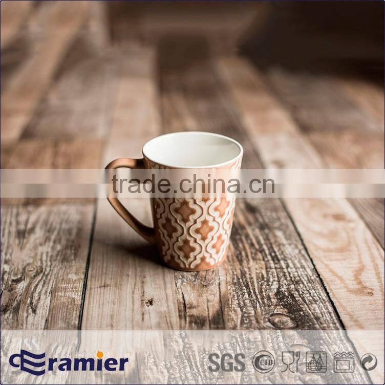 Ceramic stoneware 12oz v shape mug with handpainted grids design