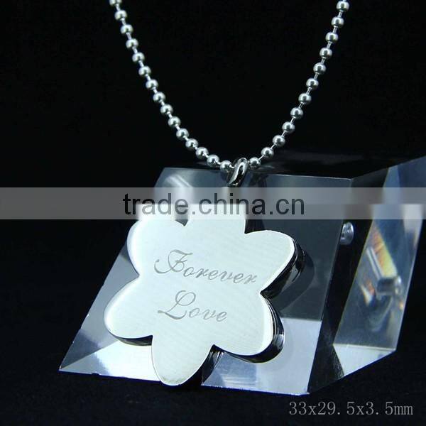 Fashion Flower Metal pendant with diamond for ladies