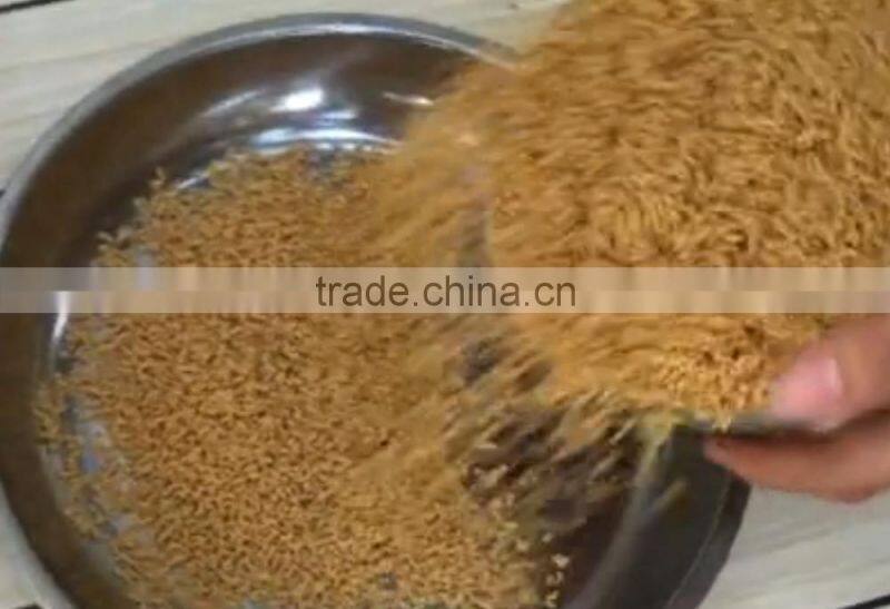 Commercial electric fish feed extruding machine/small bird feed pellet making machine for sale