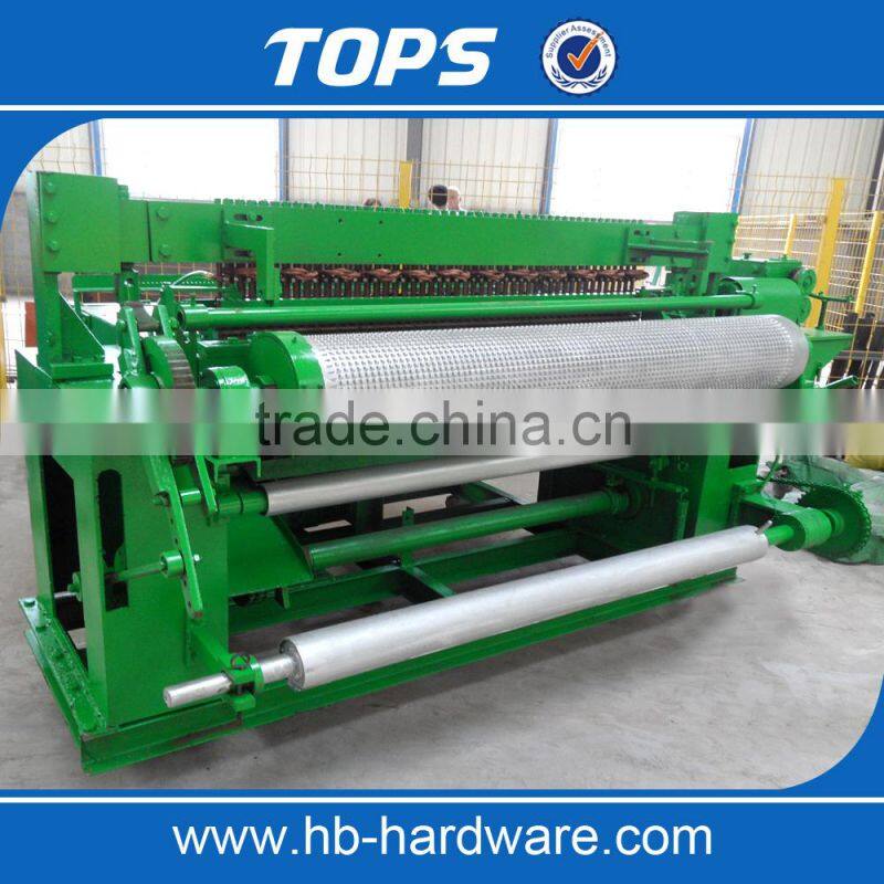 Hot sale welded wire mesh machine with roll type