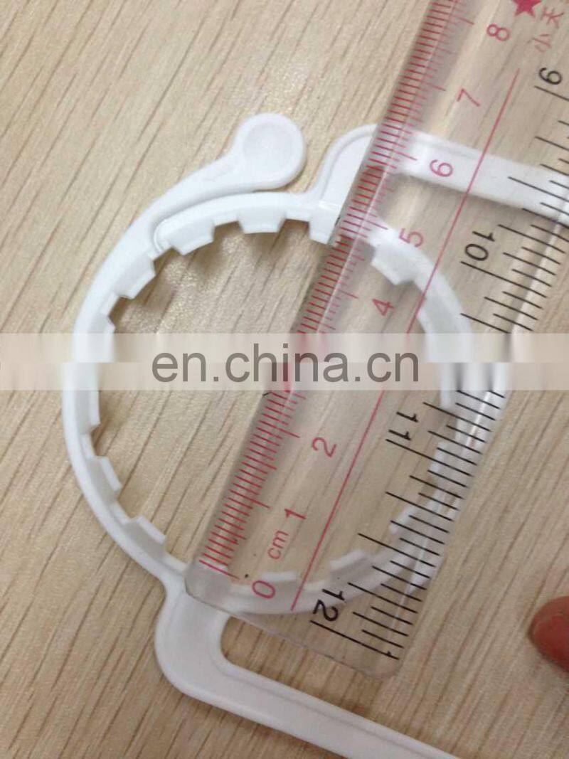 6 pack carry Plastic bottle handle for water juice bottle