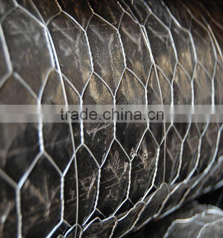 Alibaba gold supplier galvanized chicken coop hexagonal wire mesh(ISO and SGS)