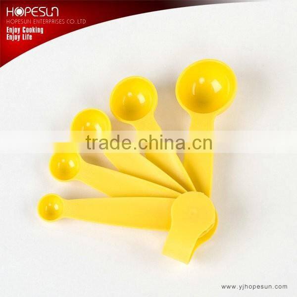 Colorful cheap plastic measuring spoon set
