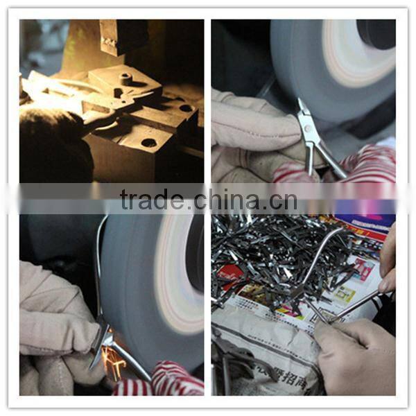 Fashion-designed Nail Cuticle Nipper With Manicure Accessories In Handle