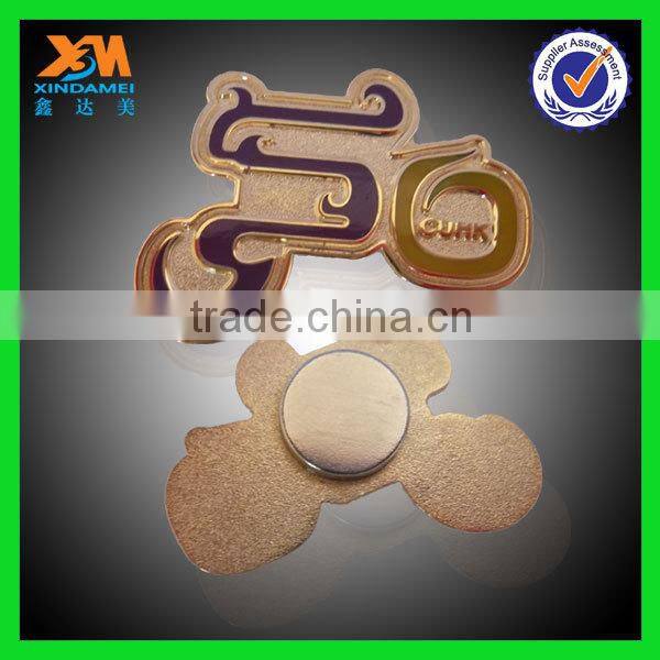 Factory supply cheap custom metal sports meet badges