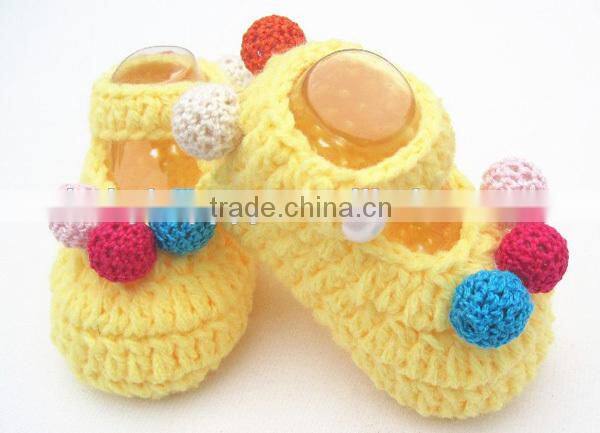 2014 china top quality cheap crochet baby booties