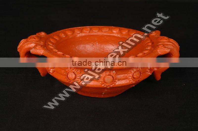 Fancy Modern Clay Uruli