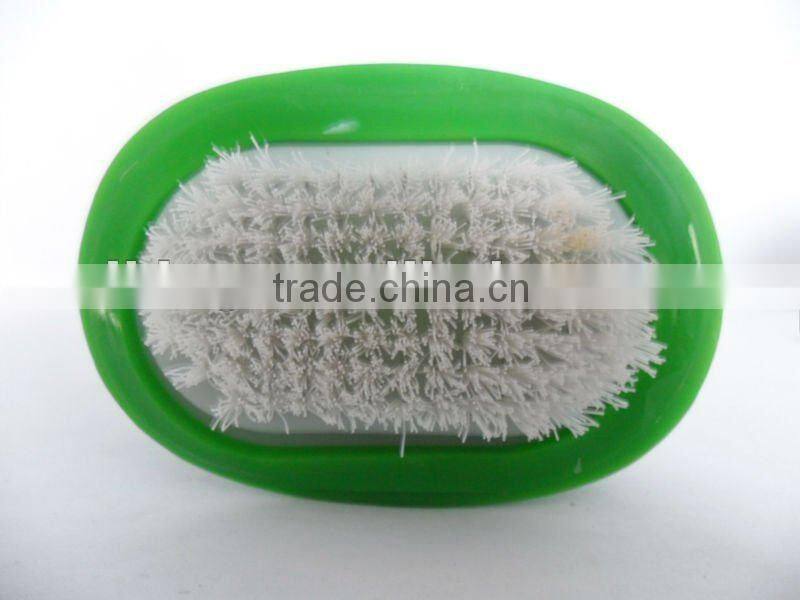 Cheap pet rubber frog shape clean brush