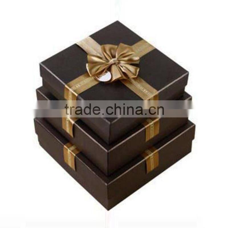 Best chocolate packaging box with plastic tray and ribbon