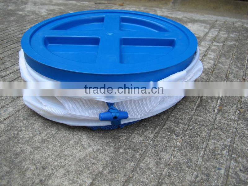 Foldable nylon pop up spiral collapsible Pet Food container