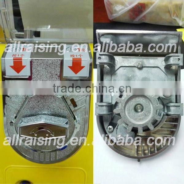 Capsule Toy Vending Machine For Various Coins