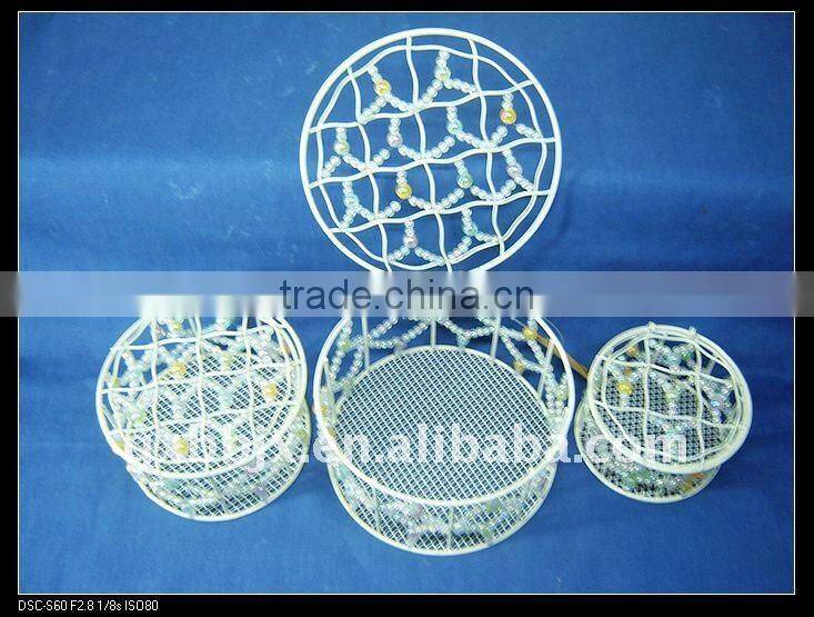 Round creamywhite wire decorative with mix pearl storage box with lid